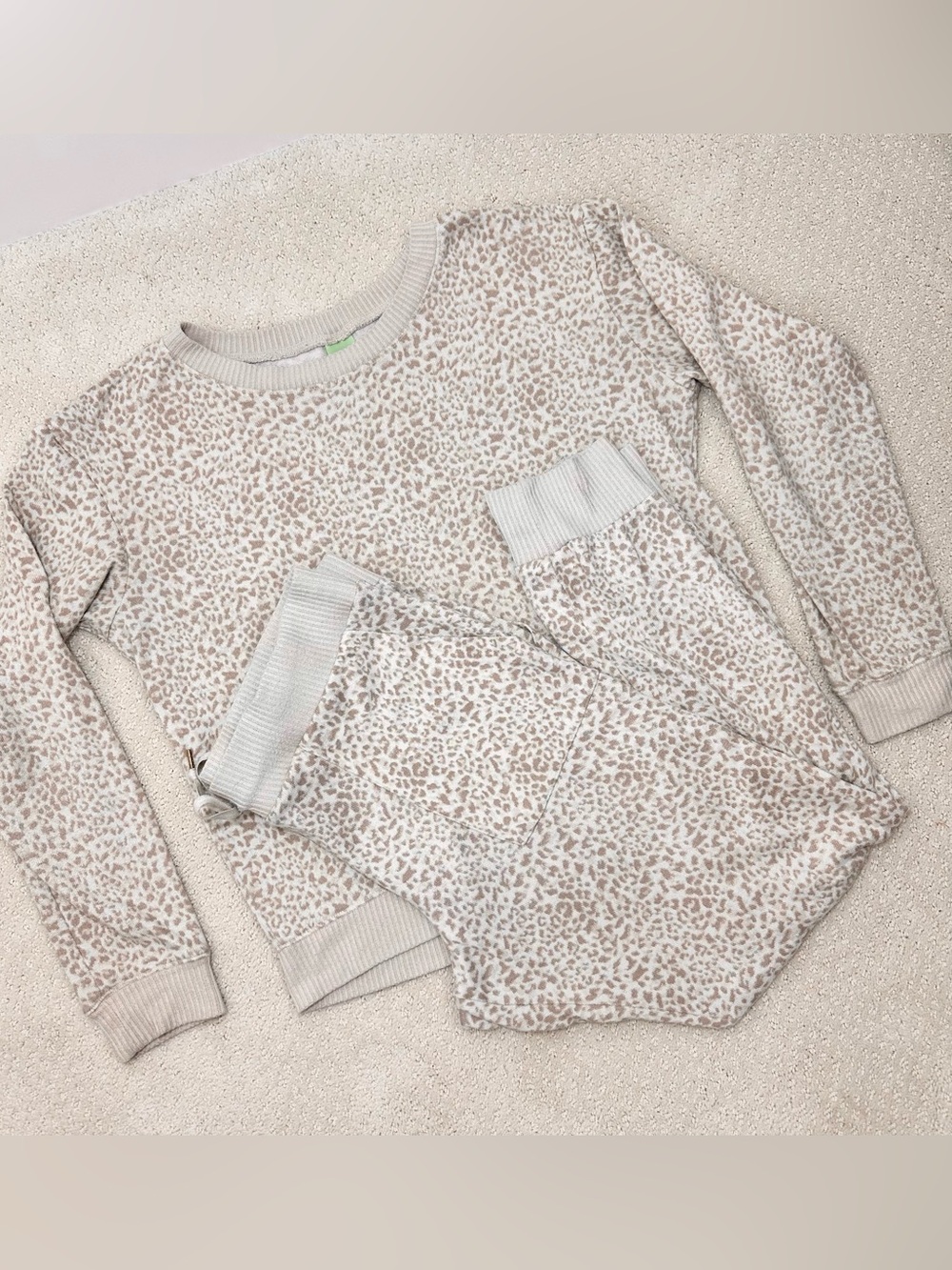 Honeydew Leopard Print Lounge Set Pajamas Size Medium Cozycore